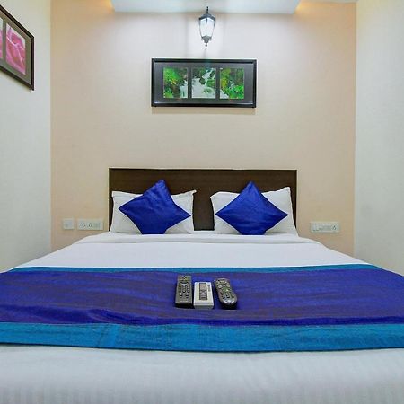 Rd Towers Hotel Chennai Bagian luar foto