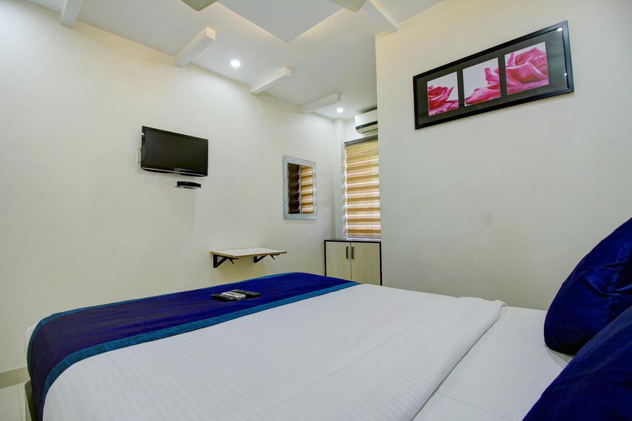 Rd Towers Hotel Chennai Bagian luar foto