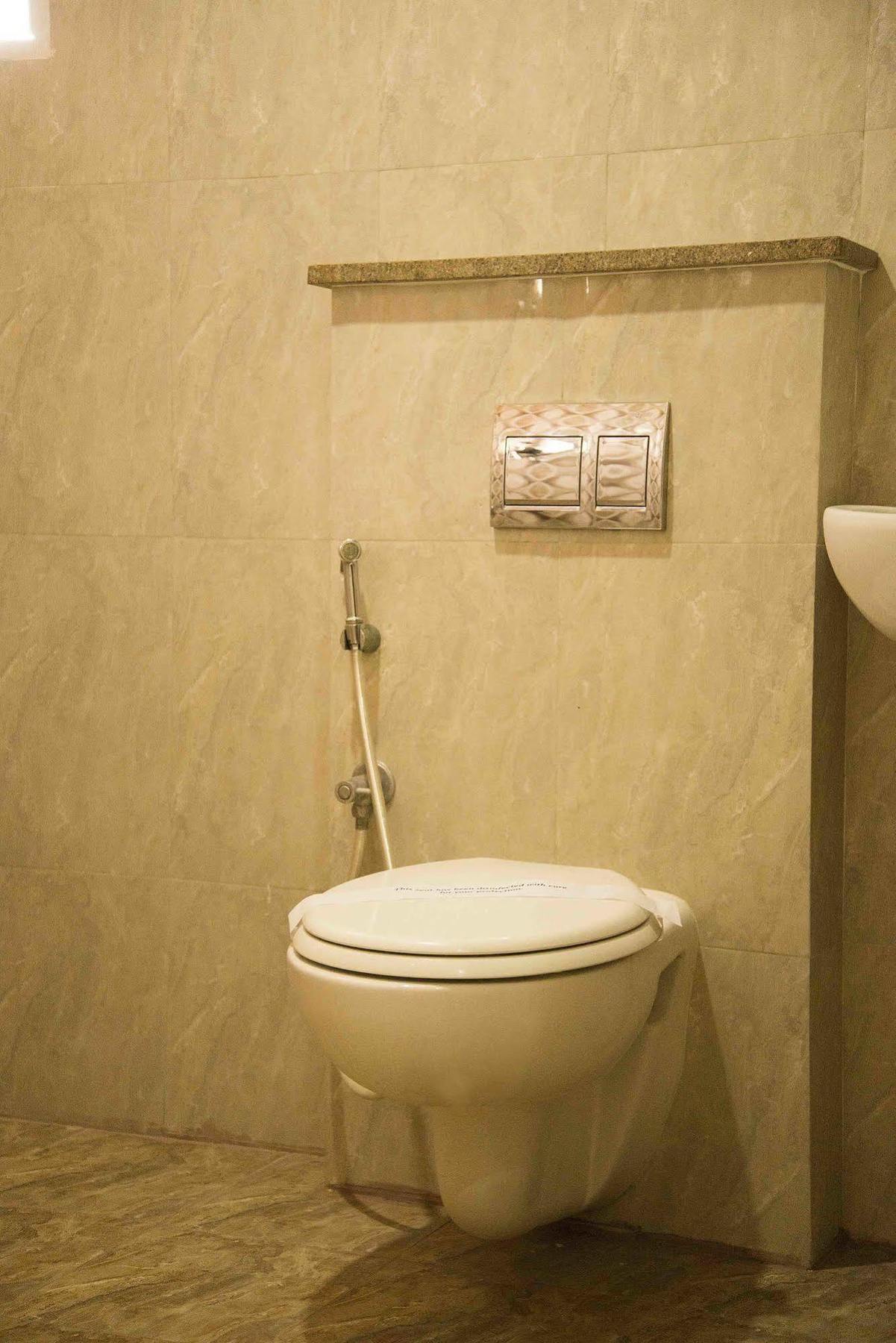 Rd Towers Hotel Chennai Bagian luar foto