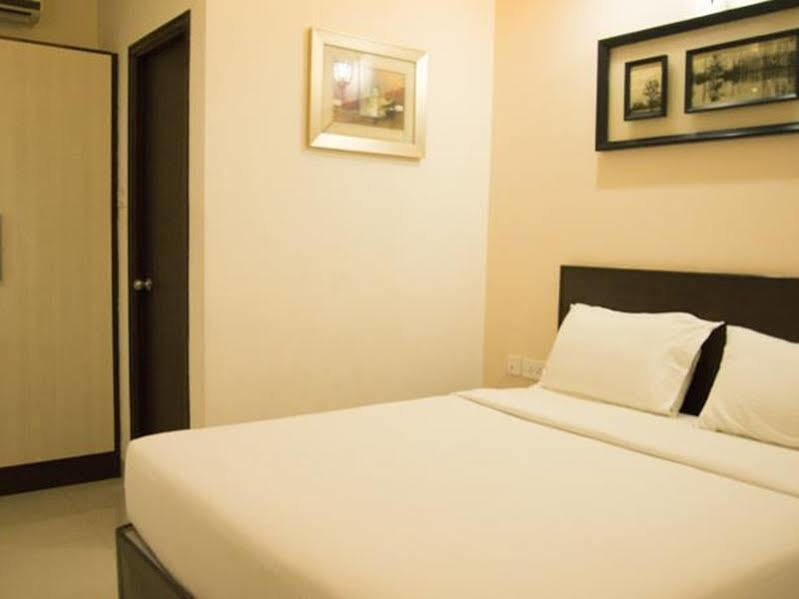 Rd Towers Hotel Chennai Bagian luar foto