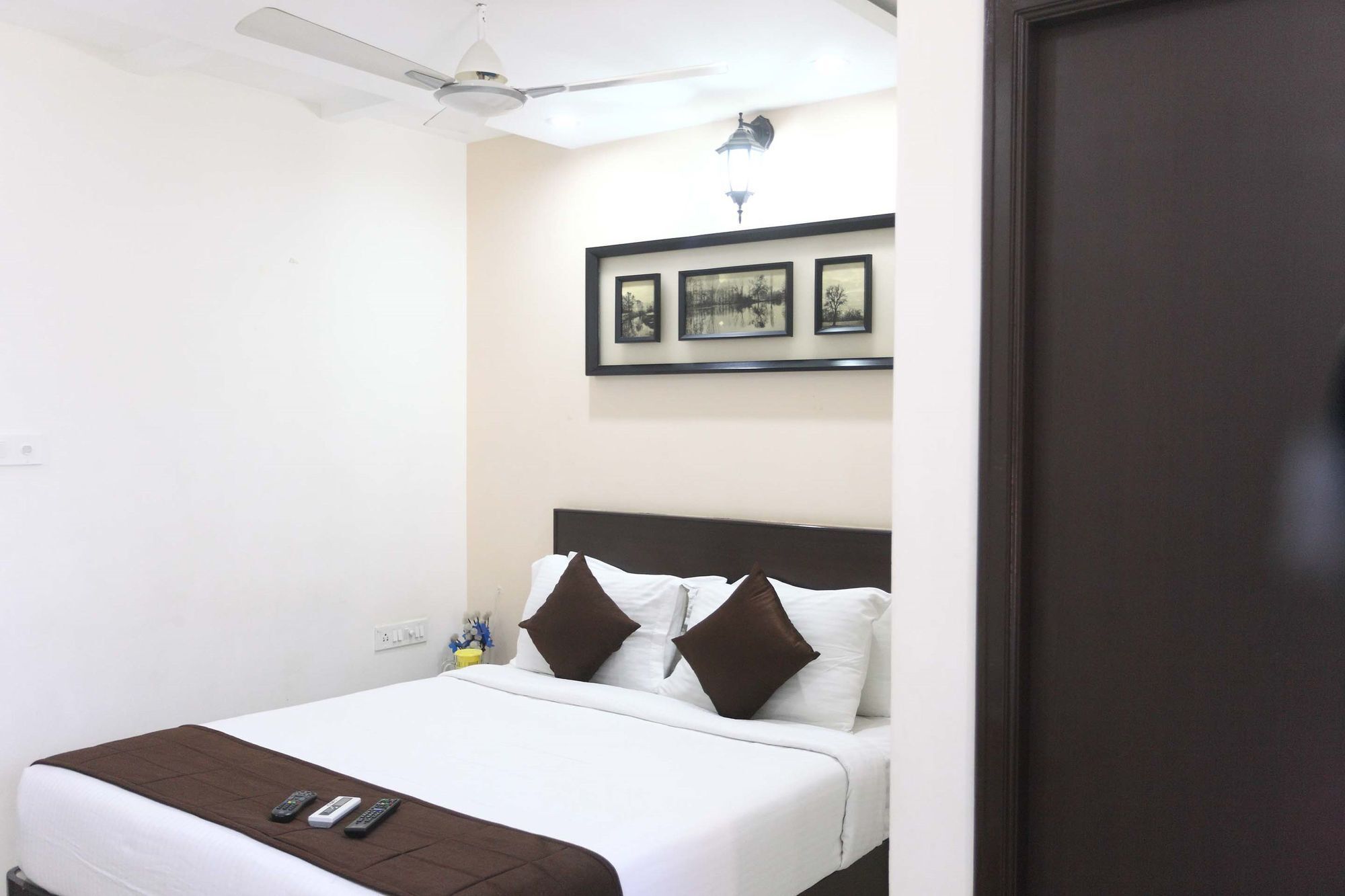 Rd Towers Hotel Chennai Bagian luar foto