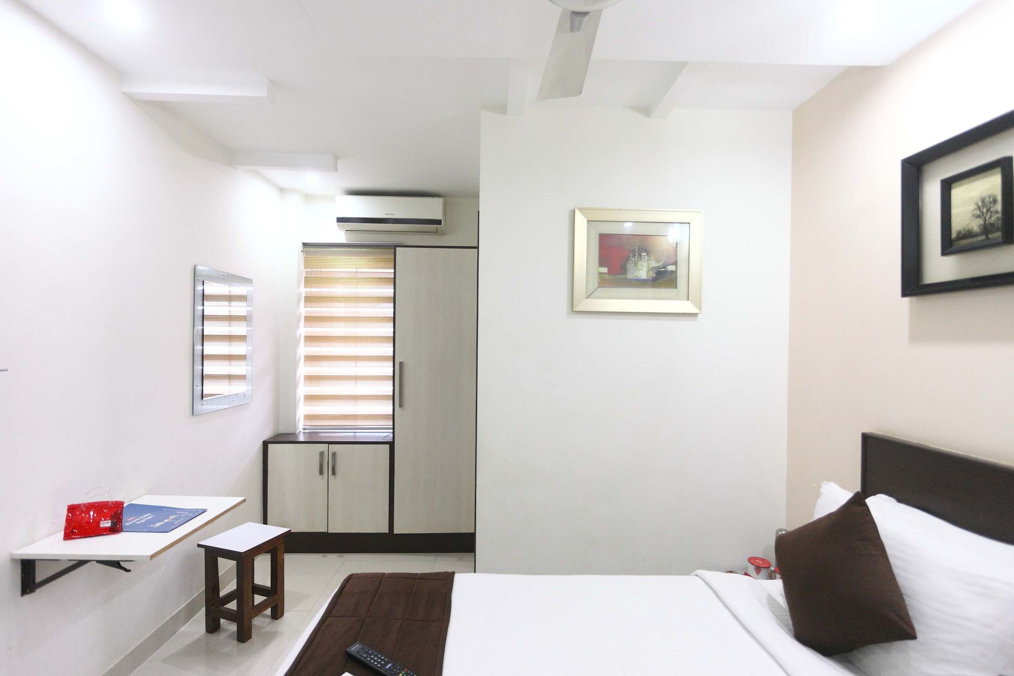 Rd Towers Hotel Chennai Bagian luar foto