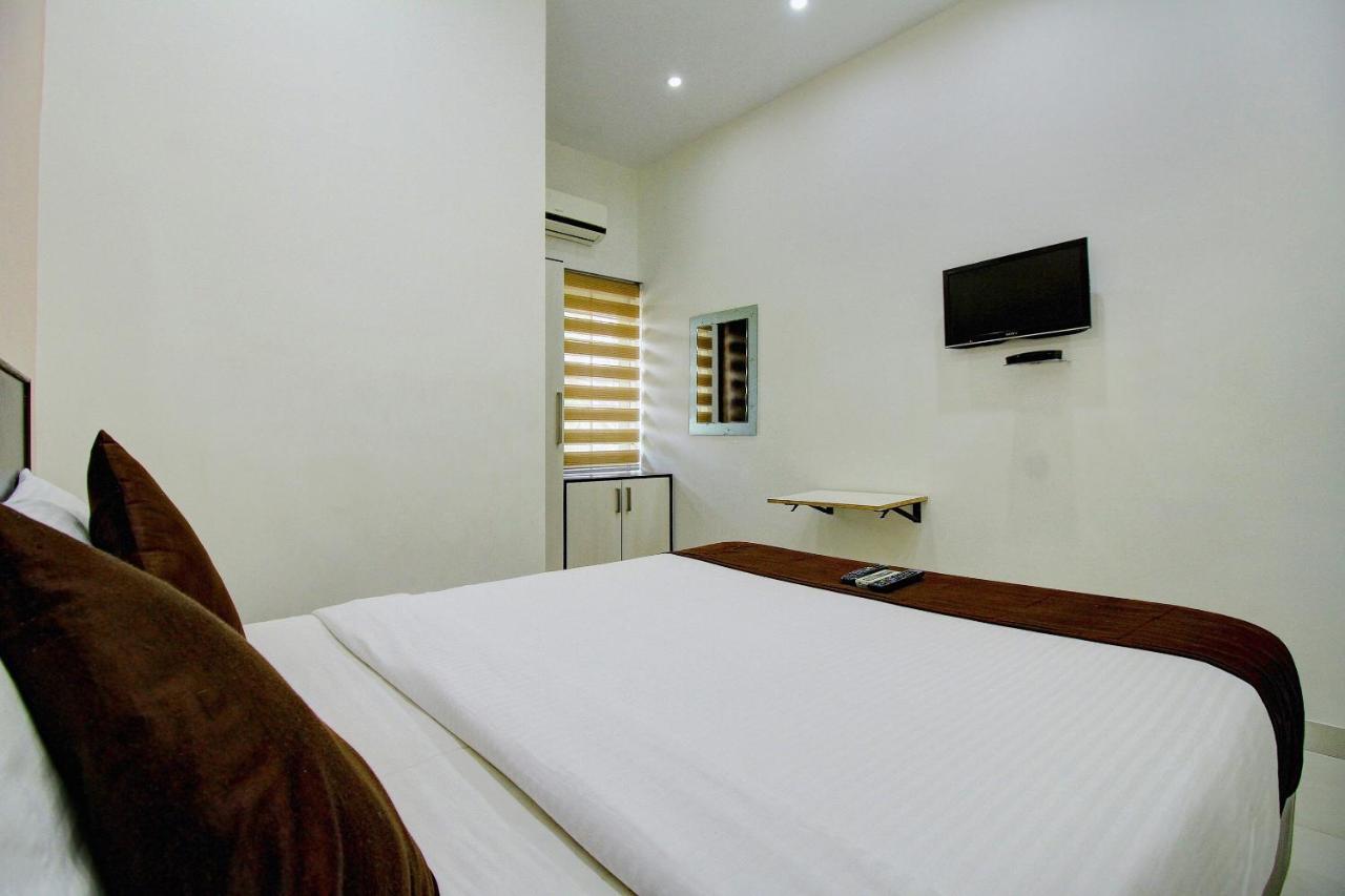 Rd Towers Hotel Chennai Bagian luar foto